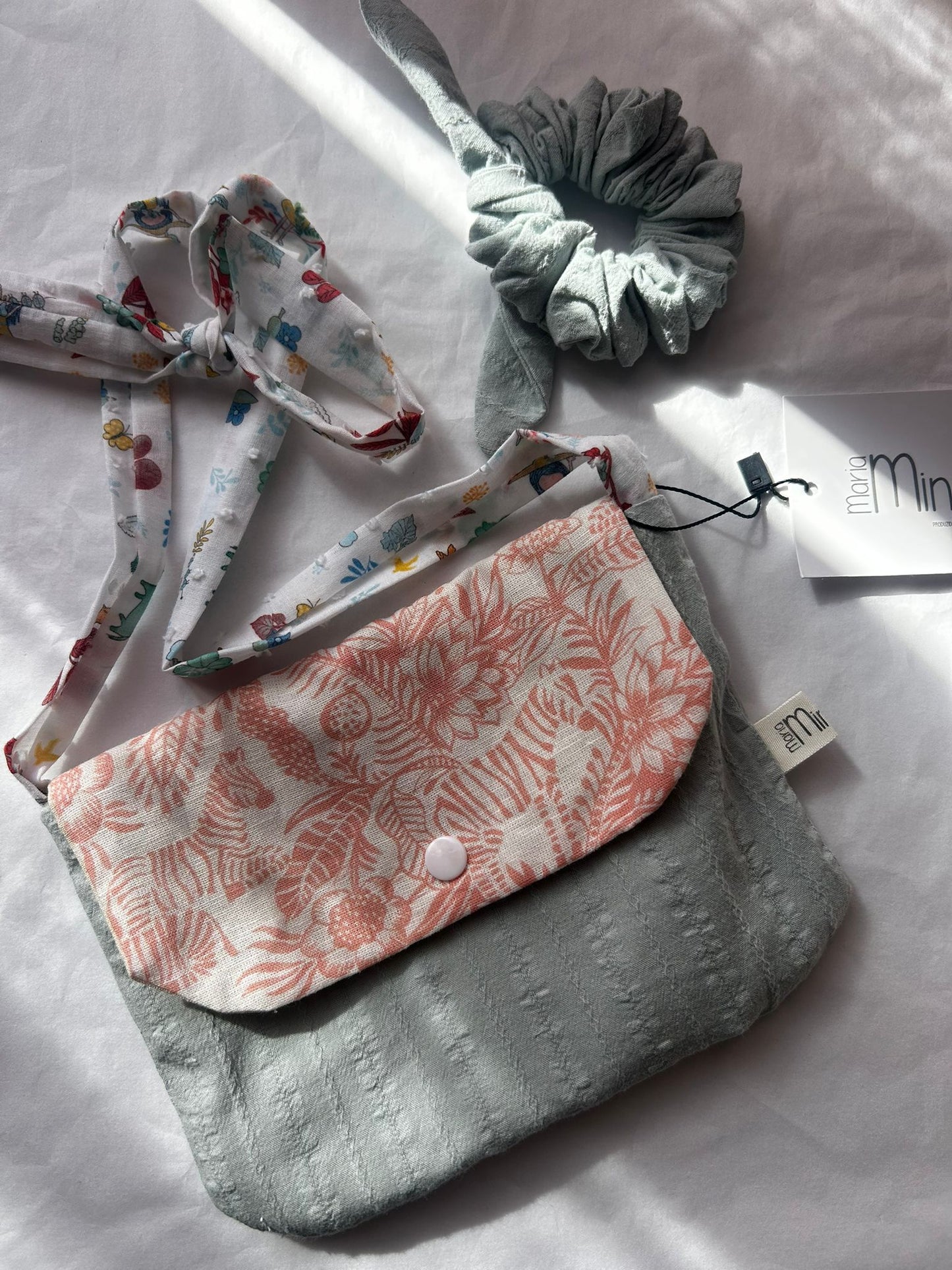 BOLSA COM ACESSÓRIO