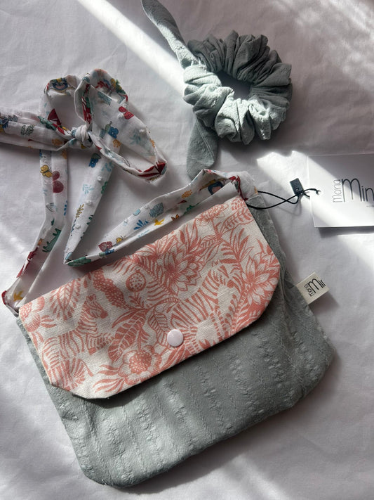 BOLSA COM ACESSÓRIO